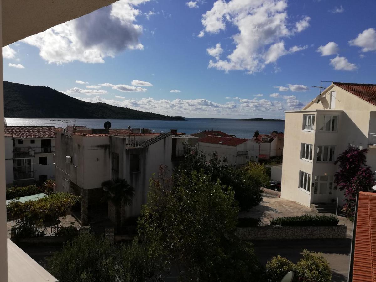 Apartmani Bono Primosten Exterior photo
